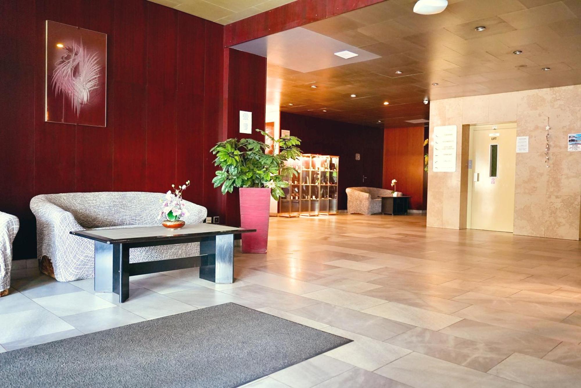 Hotel Merkur -